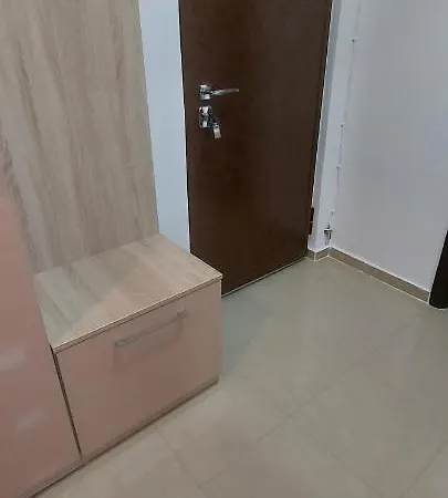 Apart Adi 아파트